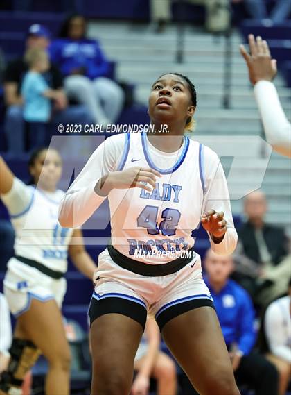 Thumbnail 3 in Rockvale vs. Siegel photogallery.