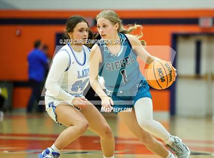 Thumbnail 2 in Rockvale vs. Siegel photogallery.