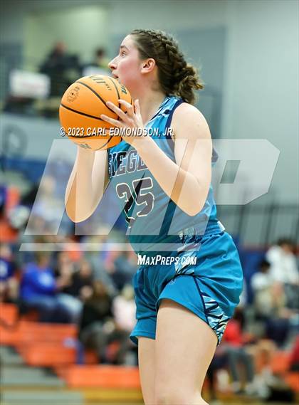 Thumbnail 2 in Rockvale vs. Siegel photogallery.