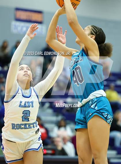 Thumbnail 2 in Rockvale vs. Siegel photogallery.