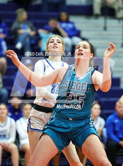 Thumbnail 3 in Rockvale vs. Siegel photogallery.