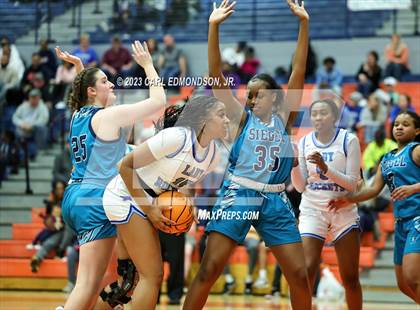 Thumbnail 1 in Rockvale vs. Siegel photogallery.