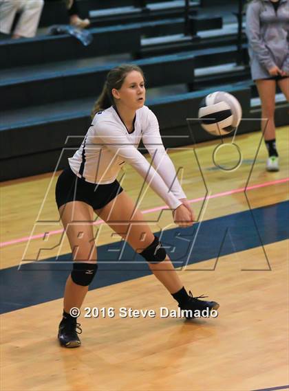 Thumbnail 2 in St. Scholastica vs Academy of the Sacred Heart (Catholic League Tournament) photogallery.
