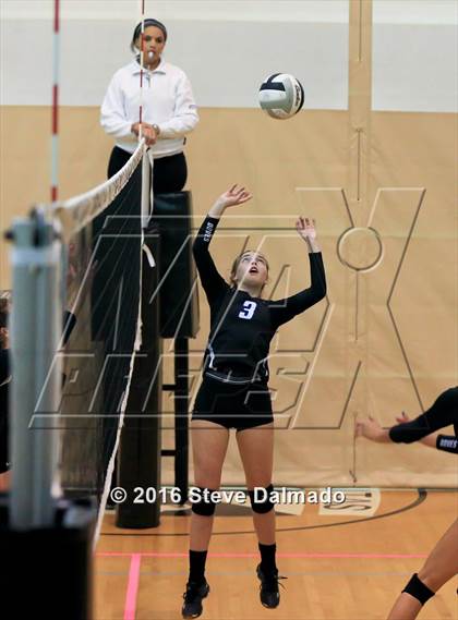 Thumbnail 2 in St. Scholastica vs Academy of the Sacred Heart (Catholic League Tournament) photogallery.