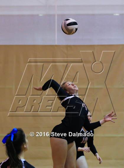 Thumbnail 1 in St. Scholastica vs Academy of the Sacred Heart (Catholic League Tournament) photogallery.