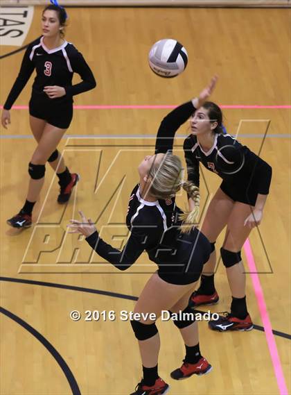 Thumbnail 2 in St. Scholastica vs Academy of the Sacred Heart (Catholic League Tournament) photogallery.