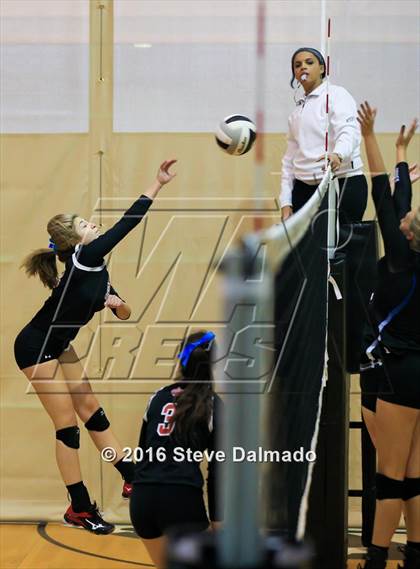 Thumbnail 3 in St. Scholastica vs Academy of the Sacred Heart (Catholic League Tournament) photogallery.