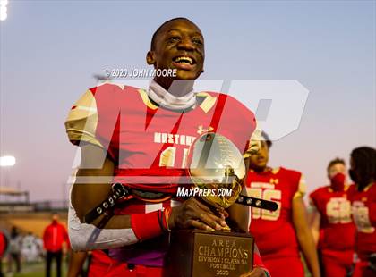 Thumbnail 1 in Coronado vs. Azle (UIL 5A Area Playoff) photogallery.