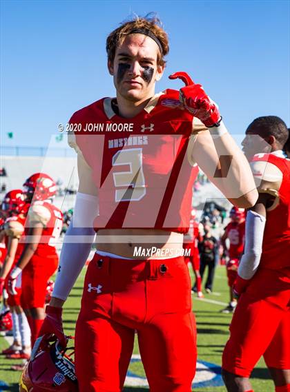 Thumbnail 2 in Coronado vs. Azle (UIL 5A Area Playoff) photogallery.