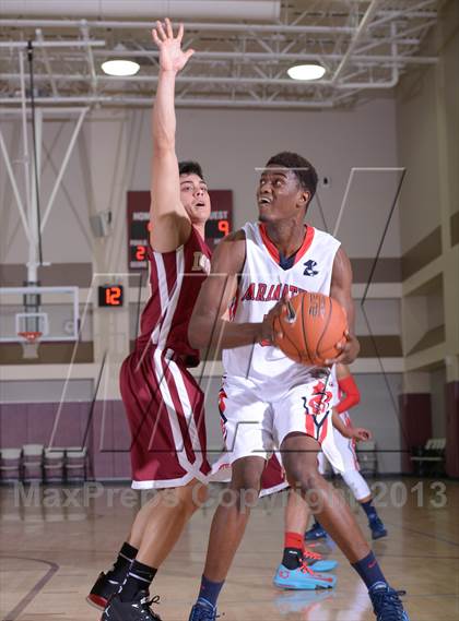 Thumbnail 3 in Maranatha vs. Downey (MaxPreps Holiday Classic) photogallery.