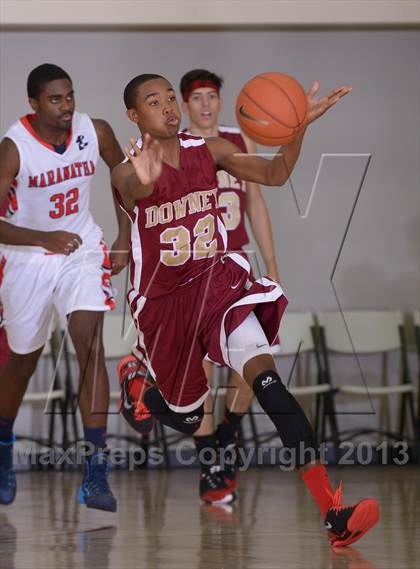 Thumbnail 2 in Maranatha vs. Downey (MaxPreps Holiday Classic) photogallery.