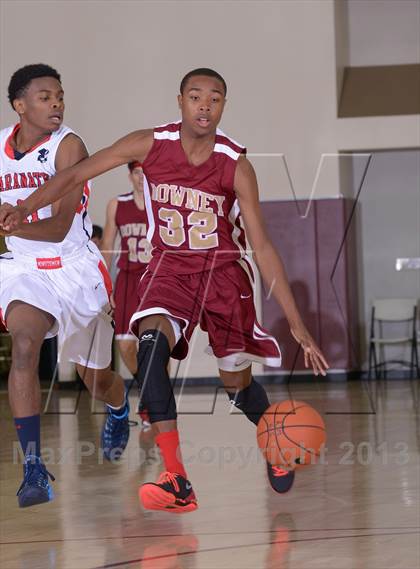 Thumbnail 3 in Maranatha vs. Downey (MaxPreps Holiday Classic) photogallery.