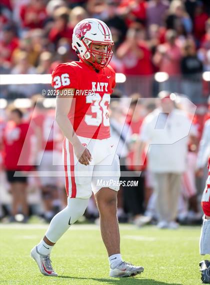 Thumbnail 1 in Summer Creek @ Katy (UIL Football 6A D2 Regional) photogallery.