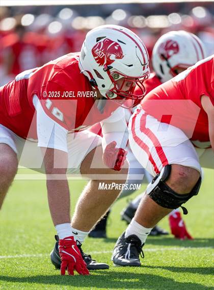 Thumbnail 2 in Summer Creek @ Katy (UIL Football 6A D2 Regional) photogallery.