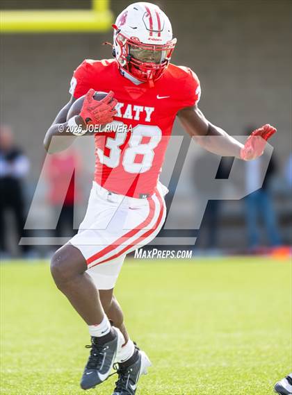 Thumbnail 2 in Summer Creek @ Katy (UIL Football 6A D2 Regional) photogallery.