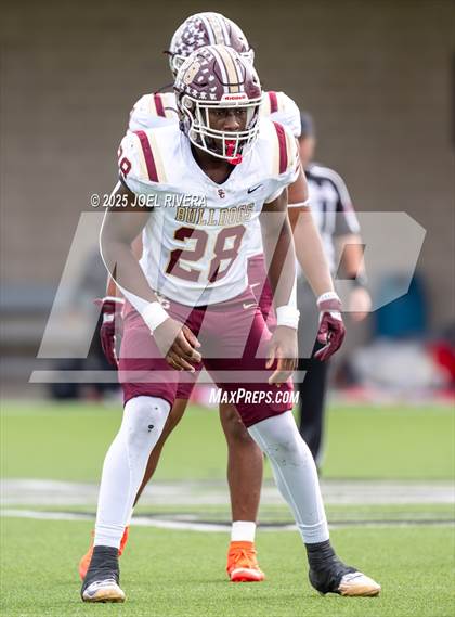 Thumbnail 3 in Summer Creek @ Katy (UIL Football 6A D2 Regional) photogallery.