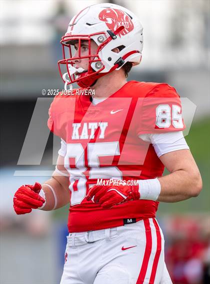 Thumbnail 3 in Summer Creek @ Katy (UIL Football 6A D2 Regional) photogallery.