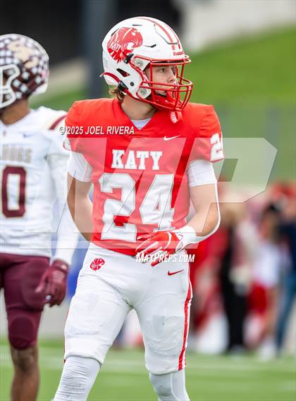 Thumbnail 2 in Summer Creek @ Katy (UIL Football 6A D2 Regional) photogallery.