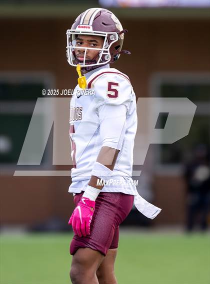 Thumbnail 1 in Summer Creek @ Katy (UIL Football 6A D2 Regional) photogallery.