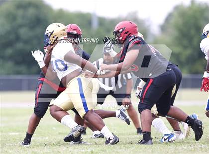 Thumbnail 2 in Phoebus @ Salem (Scrimmage) photogallery.