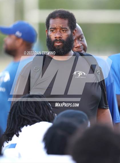 Thumbnail 1 in Phoebus @ Salem (Scrimmage) photogallery.