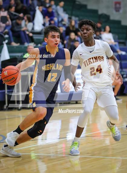 Thumbnail 3 in Highland vs. Valley (Albuquerque Metro Classic) photogallery.