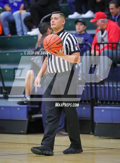 Thumbnail 2 in Highland vs. Valley (Albuquerque Metro Classic) photogallery.