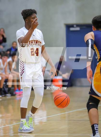 Thumbnail 1 in Highland vs. Valley (Albuquerque Metro Classic) photogallery.