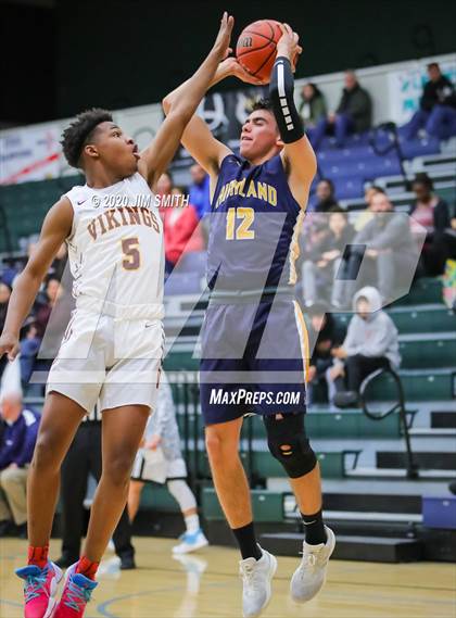 Thumbnail 3 in Highland vs. Valley (Albuquerque Metro Classic) photogallery.