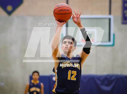 Thumbnail 2 in Highland vs. Valley (Albuquerque Metro Classic) photogallery.