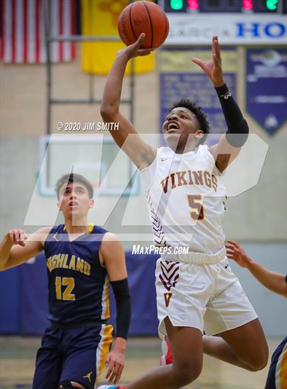 Thumbnail 2 in Highland vs. Valley (Albuquerque Metro Classic) photogallery.