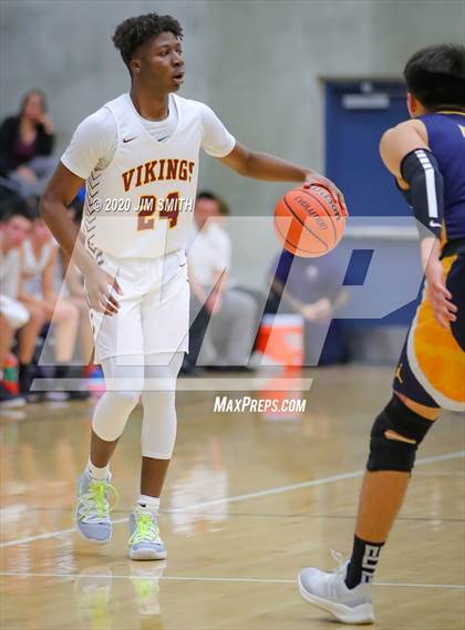 Thumbnail 3 in Highland vs. Valley (Albuquerque Metro Classic) photogallery.
