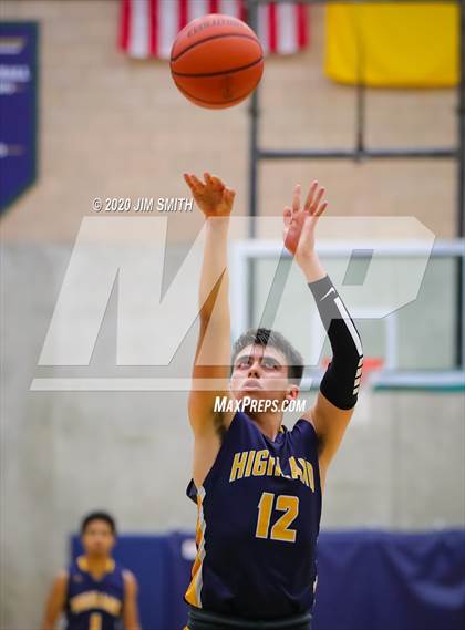 Thumbnail 3 in Highland vs. Valley (Albuquerque Metro Classic) photogallery.