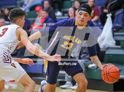 Thumbnail 2 in Highland vs. Valley (Albuquerque Metro Classic) photogallery.