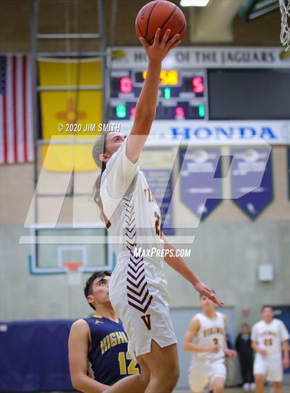 Thumbnail 3 in Highland vs. Valley (Albuquerque Metro Classic) photogallery.