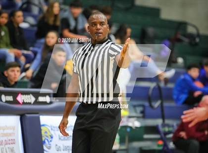 Thumbnail 2 in Highland vs. Valley (Albuquerque Metro Classic) photogallery.