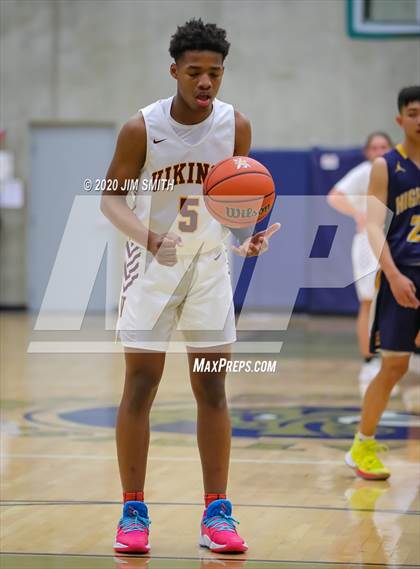 Thumbnail 2 in Highland vs. Valley (Albuquerque Metro Classic) photogallery.