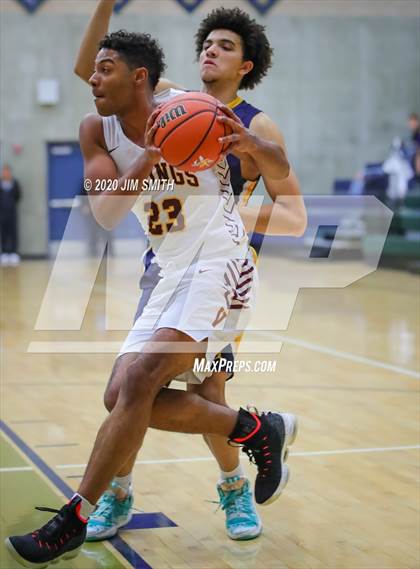 Thumbnail 2 in Highland vs. Valley (Albuquerque Metro Classic) photogallery.