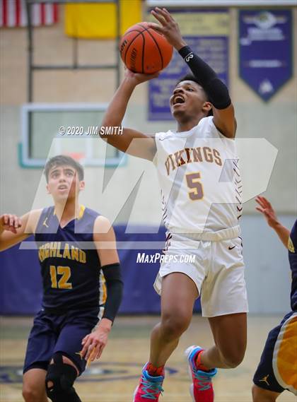 Thumbnail 1 in Highland vs. Valley (Albuquerque Metro Classic) photogallery.