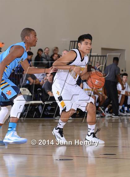 Thumbnail 1 in Los Osos vs Cabrillo (MaxPreps Holiday Classic) photogallery.