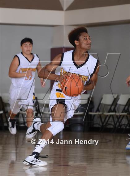 Thumbnail 1 in Los Osos vs Cabrillo (MaxPreps Holiday Classic) photogallery.