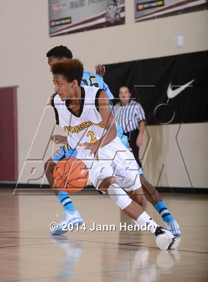 Thumbnail 3 in Los Osos vs Cabrillo (MaxPreps Holiday Classic) photogallery.