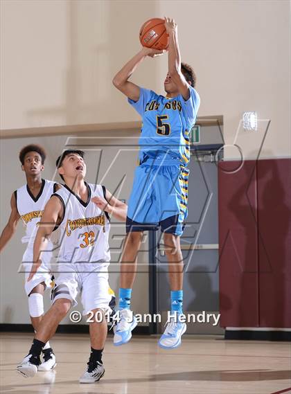 Thumbnail 3 in Los Osos vs Cabrillo (MaxPreps Holiday Classic) photogallery.