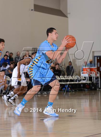 Thumbnail 3 in Los Osos vs Cabrillo (MaxPreps Holiday Classic) photogallery.