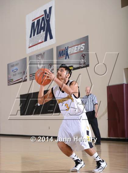 Thumbnail 1 in Los Osos vs Cabrillo (MaxPreps Holiday Classic) photogallery.