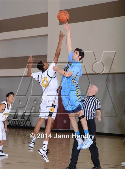 Thumbnail 1 in Los Osos vs Cabrillo (MaxPreps Holiday Classic) photogallery.