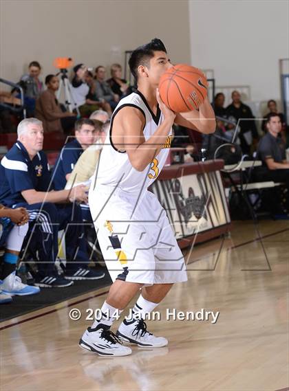 Thumbnail 3 in Los Osos vs Cabrillo (MaxPreps Holiday Classic) photogallery.