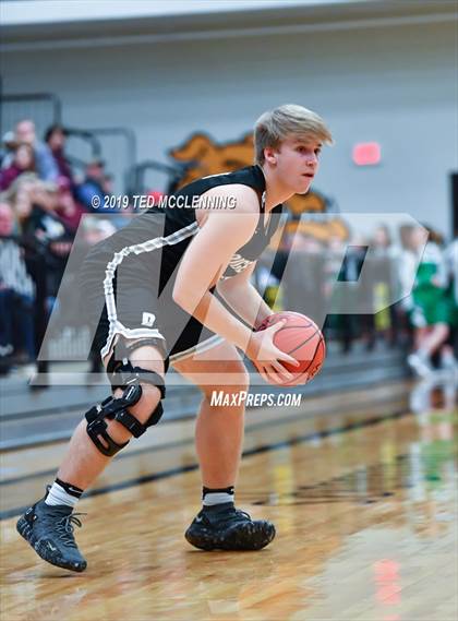 Thumbnail 1 in White County Central vs. Bigelow (AAA 2A Regional Playoff) photogallery.