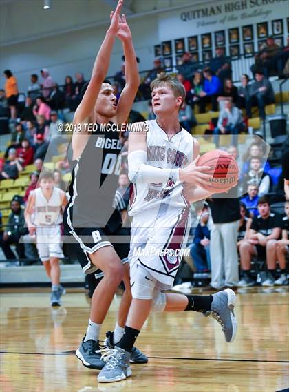 Thumbnail 2 in White County Central vs. Bigelow (AAA 2A Regional Playoff) photogallery.