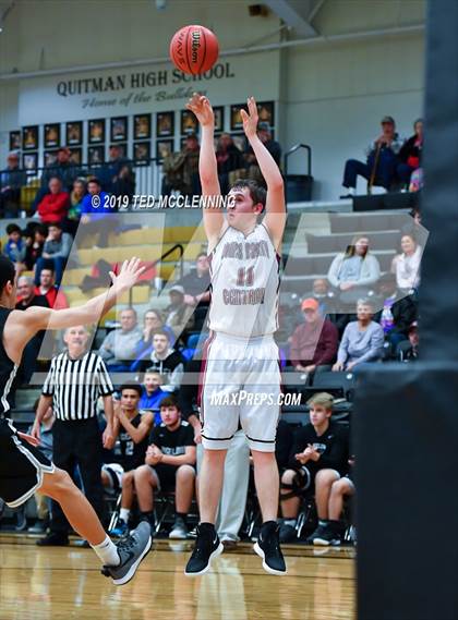 Thumbnail 1 in White County Central vs. Bigelow (AAA 2A Regional Playoff) photogallery.